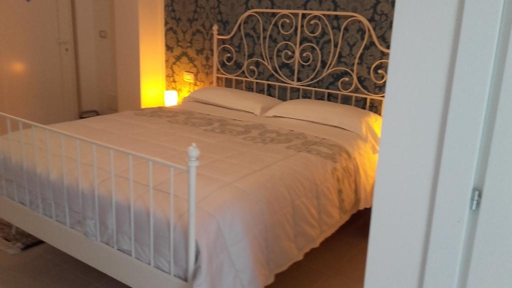 Le Tre Rose Bed & Breakfast Casamassima Eksteriør bilde