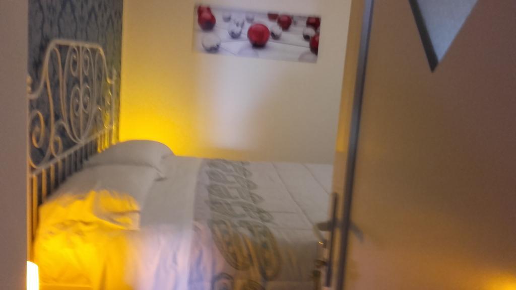 Le Tre Rose Bed & Breakfast Casamassima Eksteriør bilde