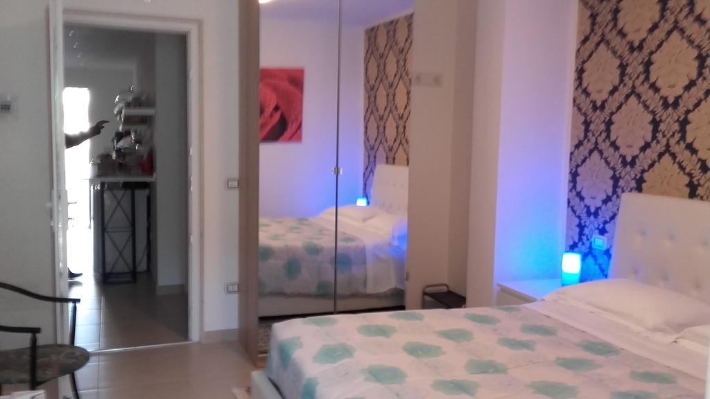 Le Tre Rose Bed & Breakfast Casamassima Eksteriør bilde