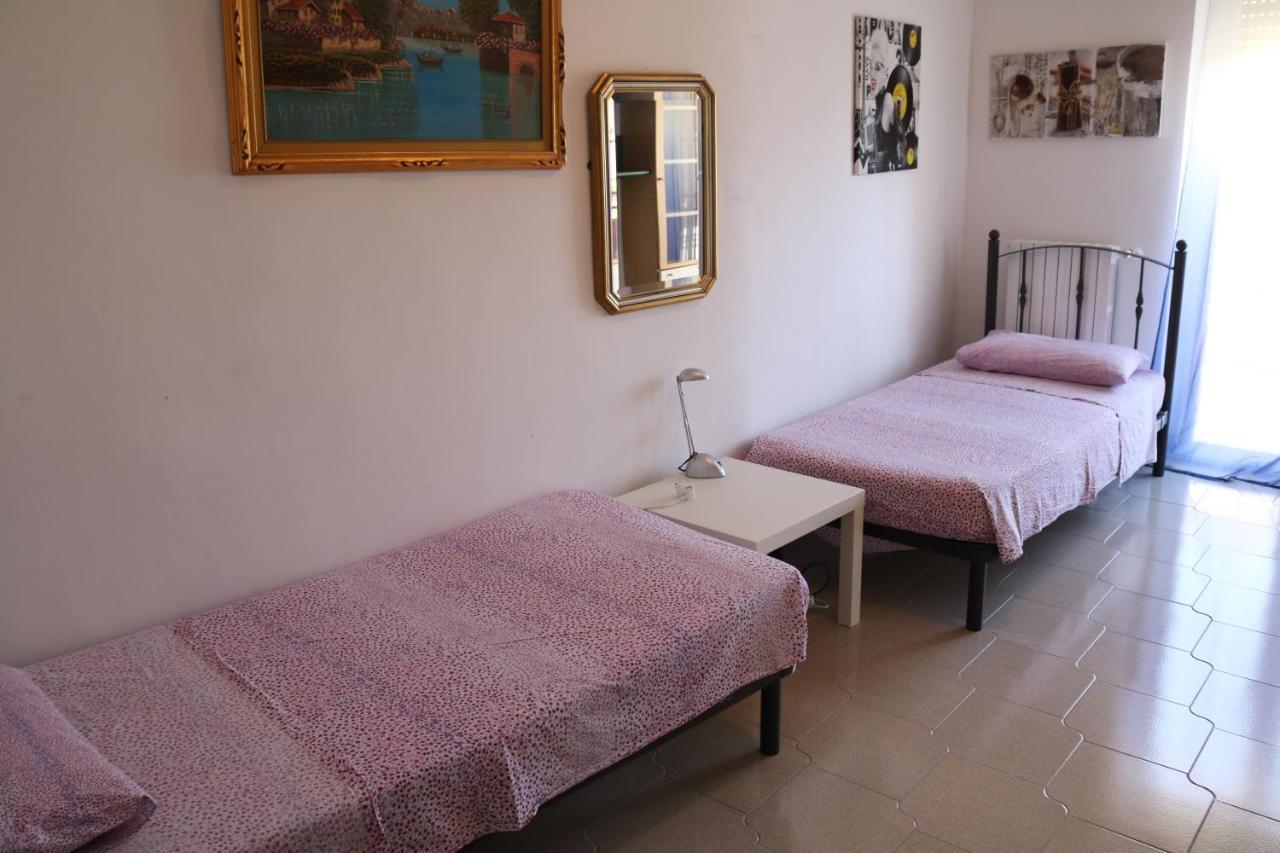 Le Tre Rose Bed & Breakfast Casamassima Eksteriør bilde